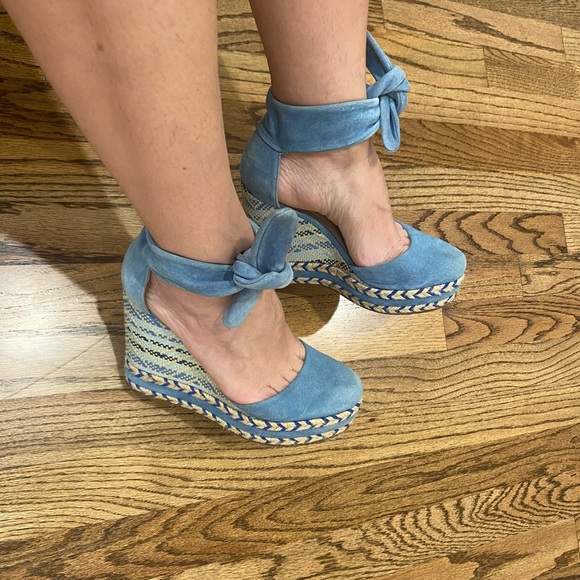 Arezzo Platforms - Picture 7 of 9